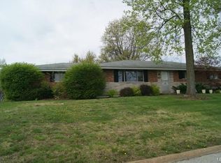 2481 Villa Dr, Arnold, MO 63010