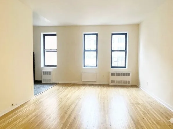 15 Sheridan Square image 1 of 6