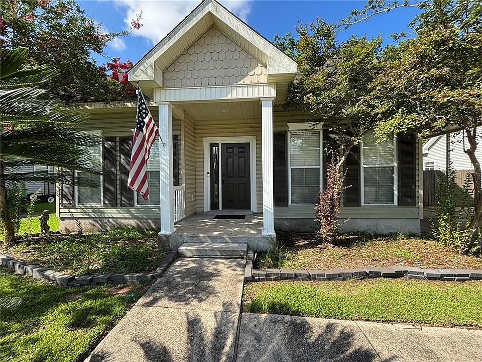 1st image of 2735 Village Ct