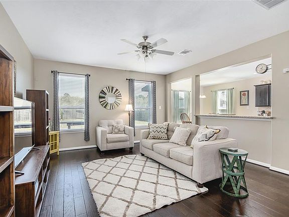 4th image of 24115 Fosters Knoll Ln