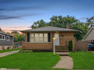 5413 W 99th Pl, Oak Lawn, IL