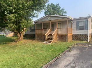 129 Riley Dr, Chilhowie, VA 24319