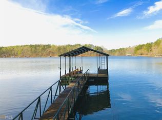 398 Lakeside Trl, Martin, GA 30557