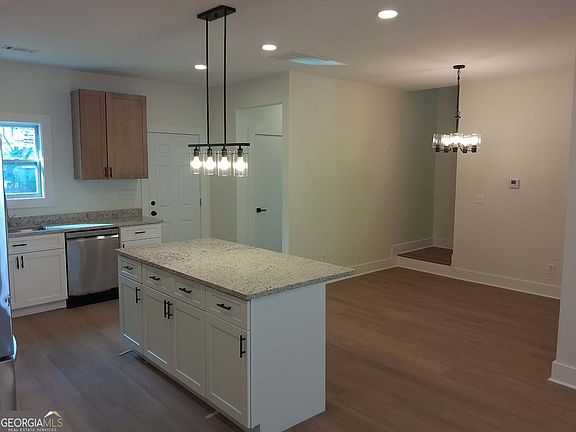 4th image of 24 Sims St