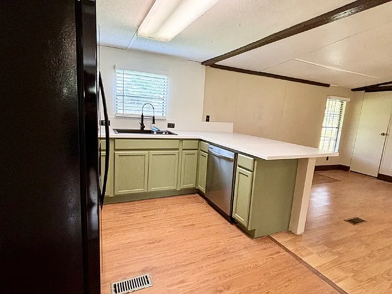 15518 Lake Apopka Rd — Photo 8