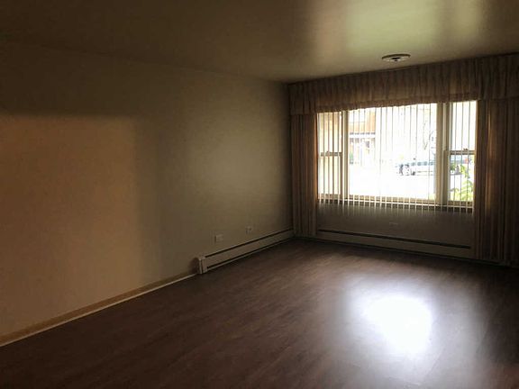 3rd image of 717 Peoria St #1