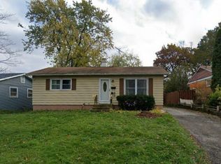 433 Alpine Dr, Round Lake, IL 60073