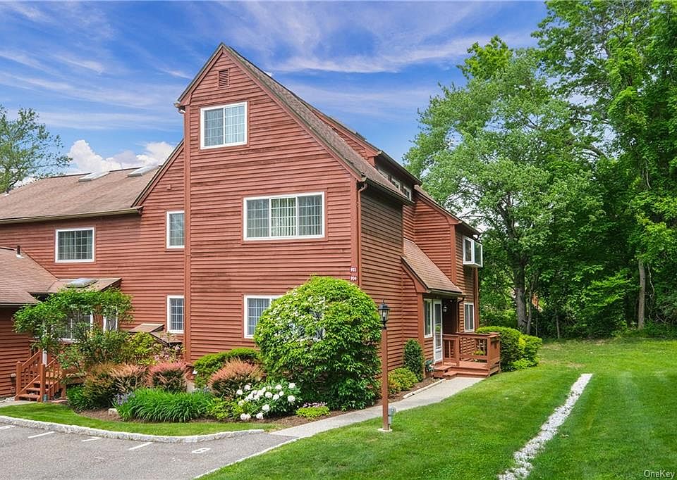 1st image of 904 Autumn Ln