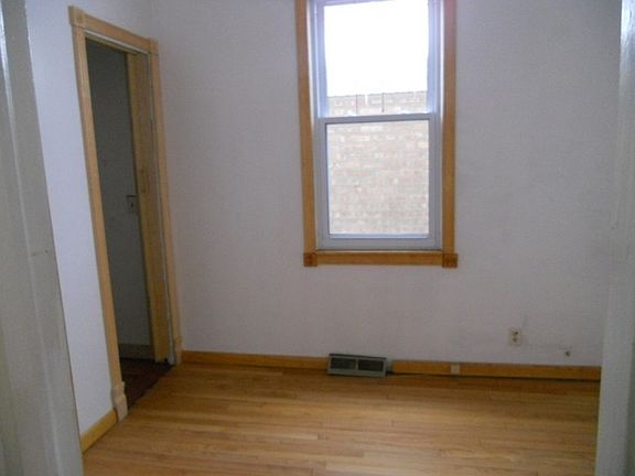 4th image of 5412 W Schubert Ave