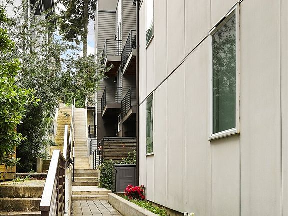 2nd image of 1913 15th Avenue S Unit C