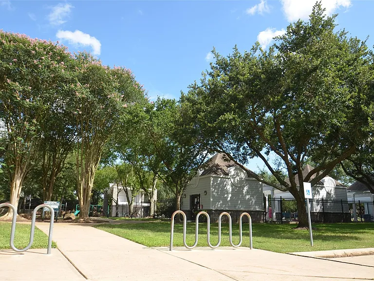 13802 Rosebranch Ct — Photo 20