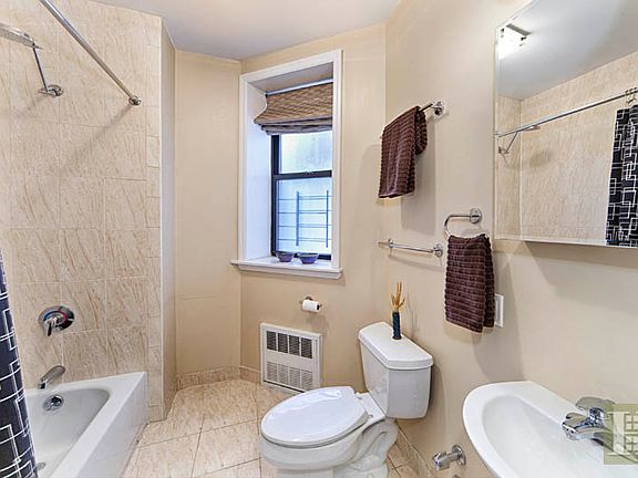 5th image of 61 Lenox Ave APT 3A