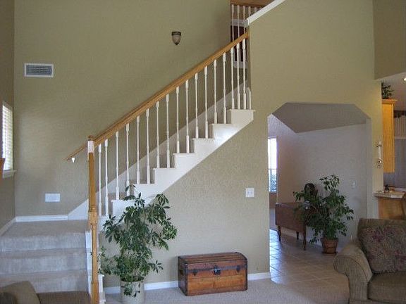 Stairs & Entry