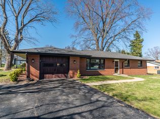 1731 Fairview Dr, Lake Geneva, WI 53147
