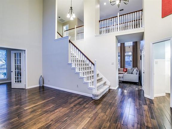 4th image of 305 Crooked Tree Ct
