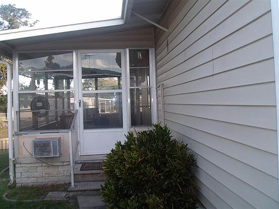 4th image of 3327 Keota Dr
