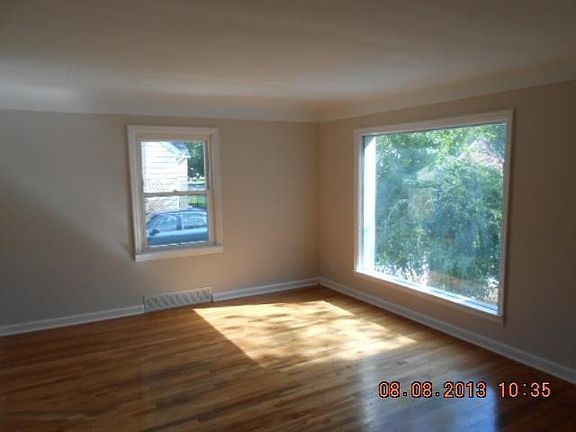 3rd image of 2873 West Ave SW