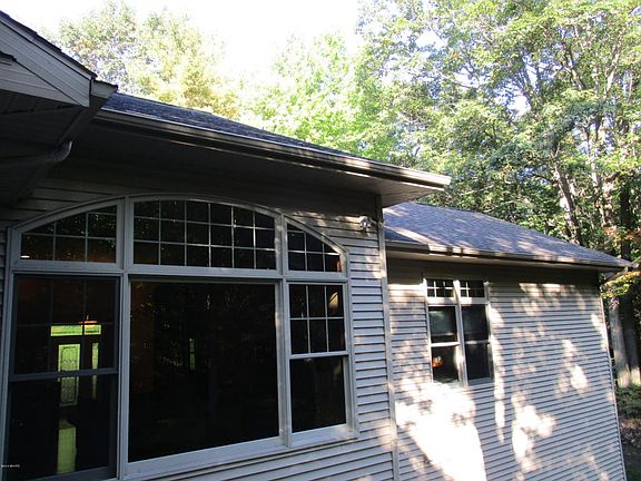 3rd image of 1824 N Jebavy Dr