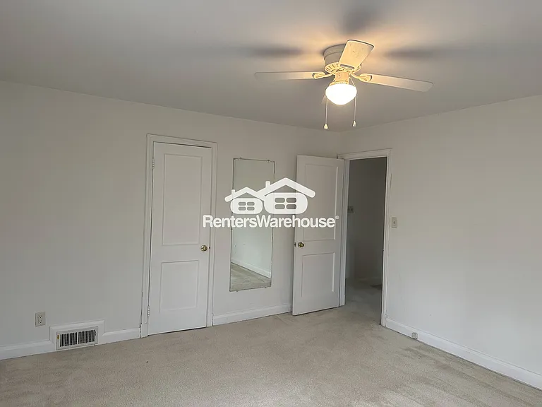 6518 Loch Hill Ct — Photo 17