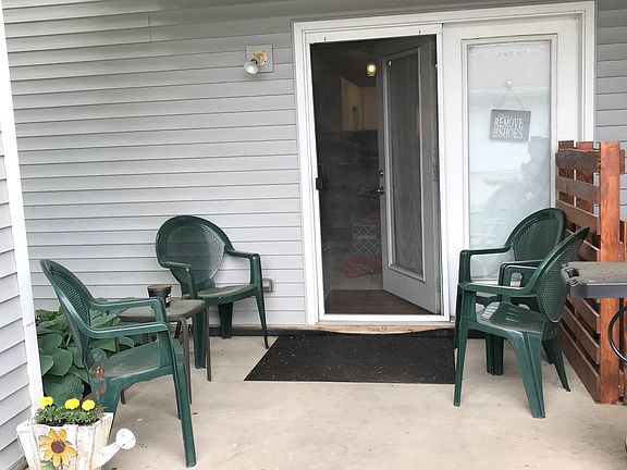 3rd image of 140 Shannon Dr Unit 3