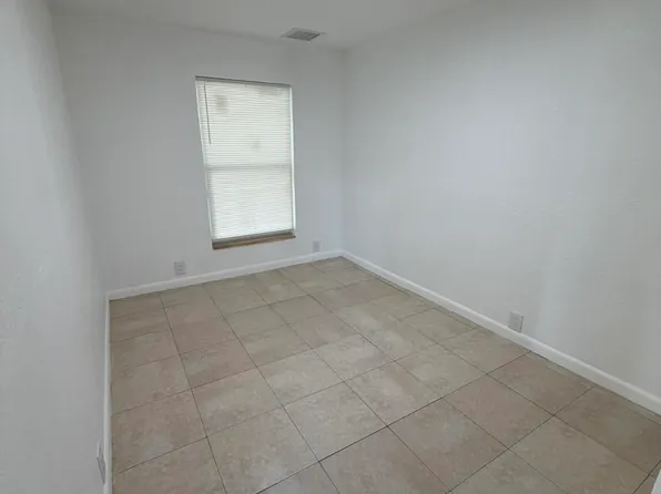 926 S F St, Lake Worth Beach, FL 33460