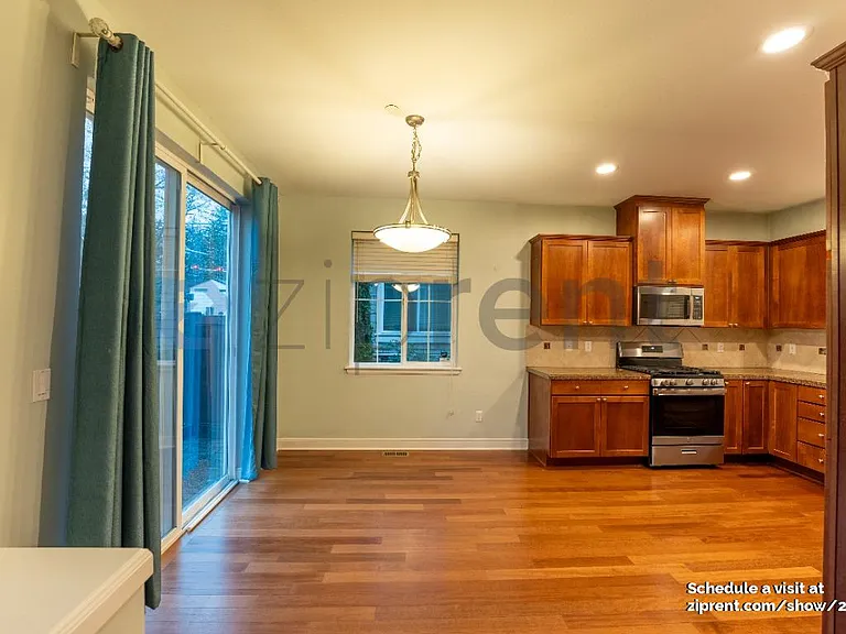 18331 35th Dr SE — Photo 7