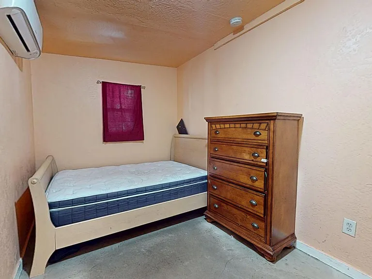 4146 E McKenzie Ave — Photo 9