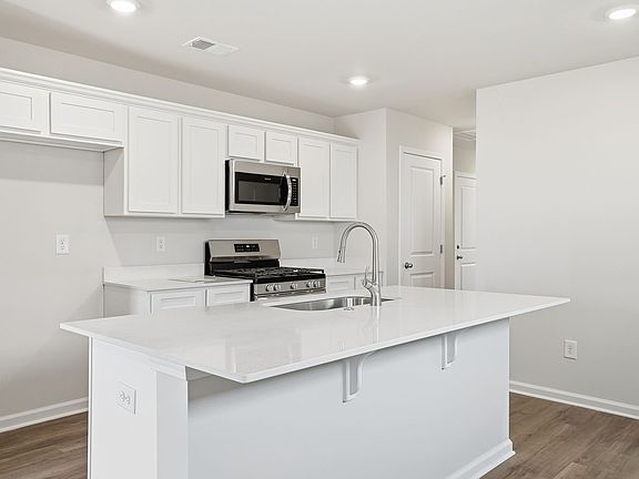 7th image of this home