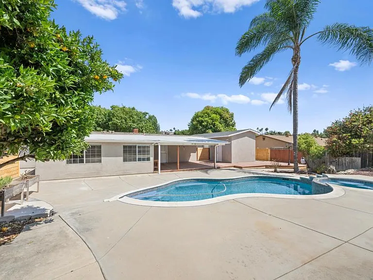 1251 Rees Rd — Photo 33