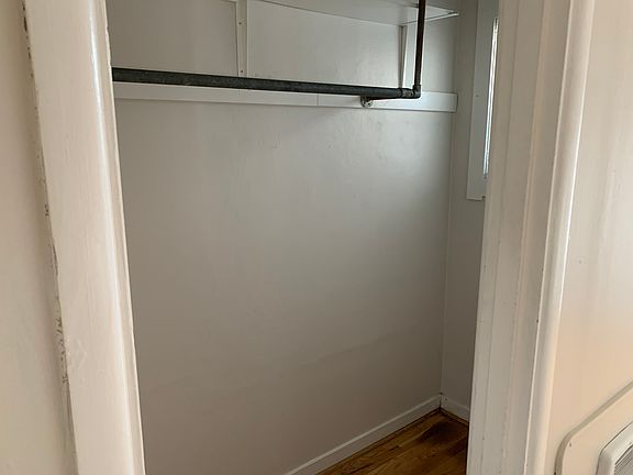3rd image of 829 SE 15th Ave #0B-1Ba-570Sqft