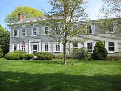 1st image of 83 Quogue St