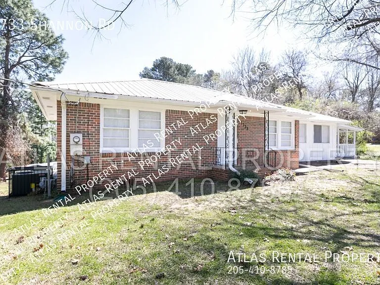 1733 Shannon Rd — Photo 3