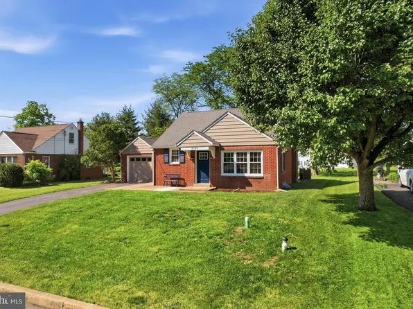 2724 Beech St, Hatfield, PA 19440