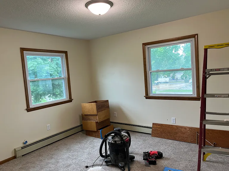 120 Railroad St — Photo 13