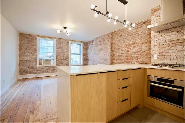 Rented by Nolita Group | media 9