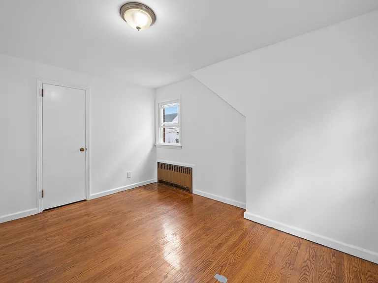 33 Hilton St #2 — Photo 7