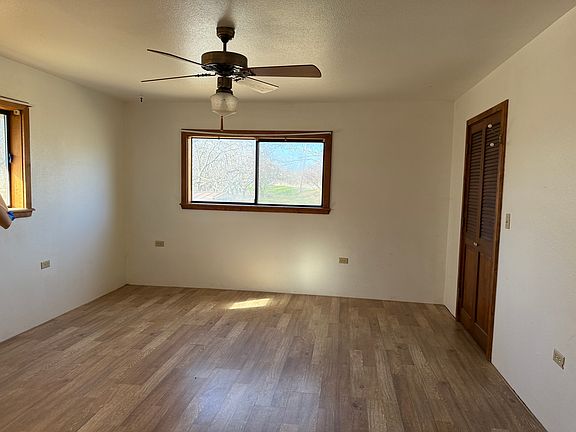4th image of 749 Ventura Ave