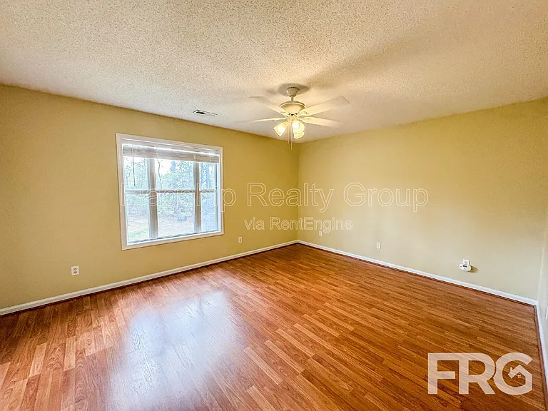 3306 Mulberry Ln #E — Photo 18