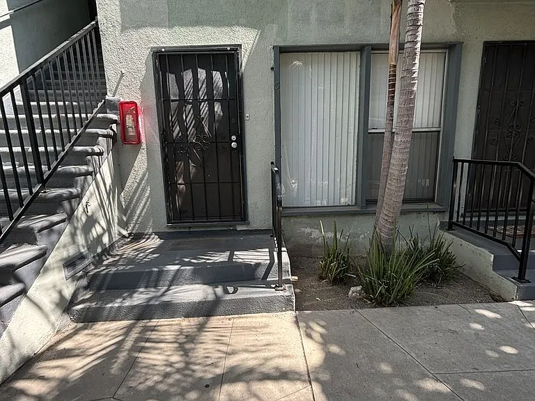 438 Cedar Ave #3 — Photo 9
