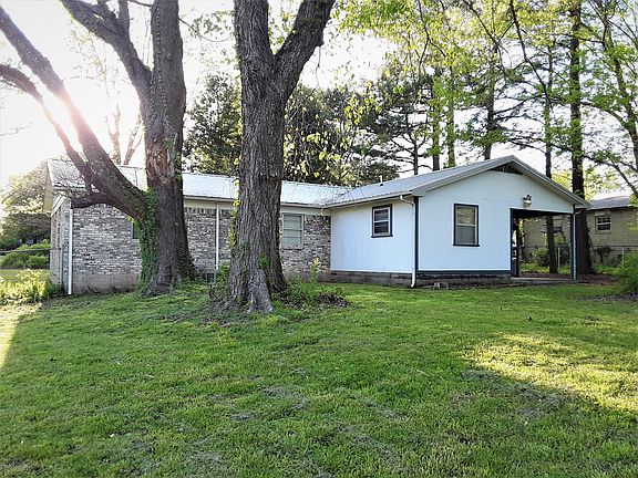 5th image of 1210 S Lake Sequoyah Dr