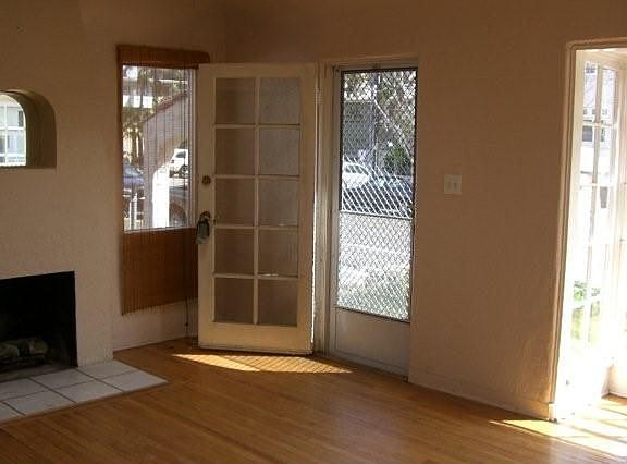3rd image of 1314 Pacific Beach Dr