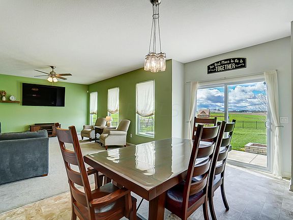 5th image of 142 Alderwood Cir