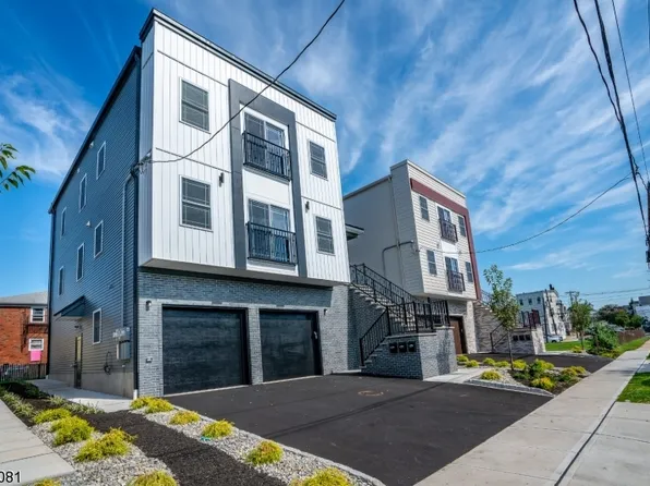 325 Doyle St, Elizabeth City, NJ 07206