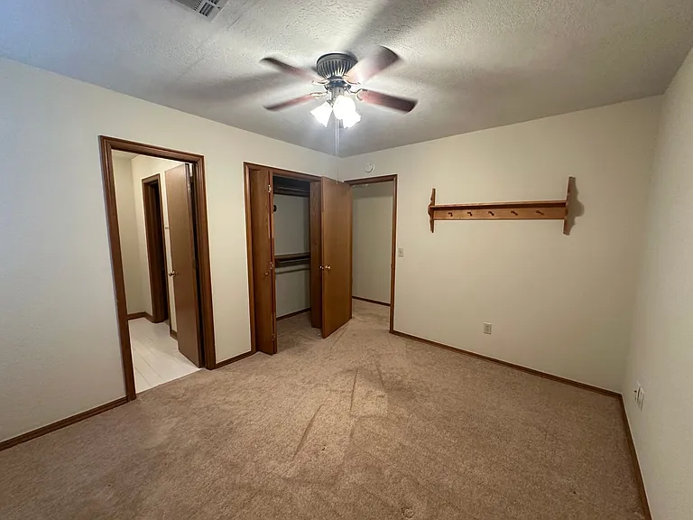 5524 Woodmont Dr — Photo 41