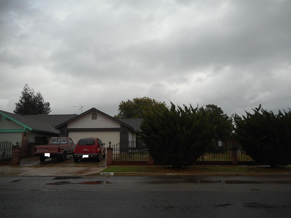 1st image of 980 4th St