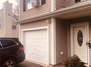 33 Hallock St, Waterbury, CT 06706