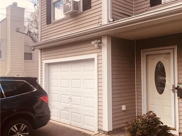 33 Hallock Street, Waterbury, CT 06706