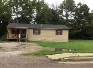 1435 Beatline Rd, Tunica, MS 38676