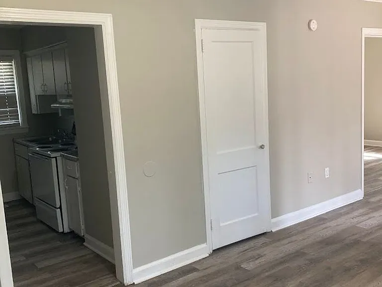 3324 Vineville Ave — Photo 10