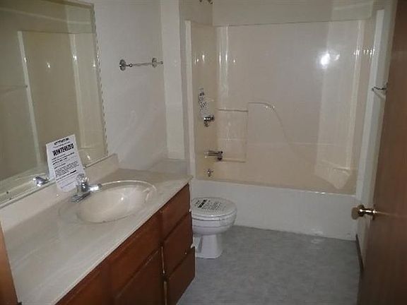 4th image of 806 N Thompson Dr Unit 1